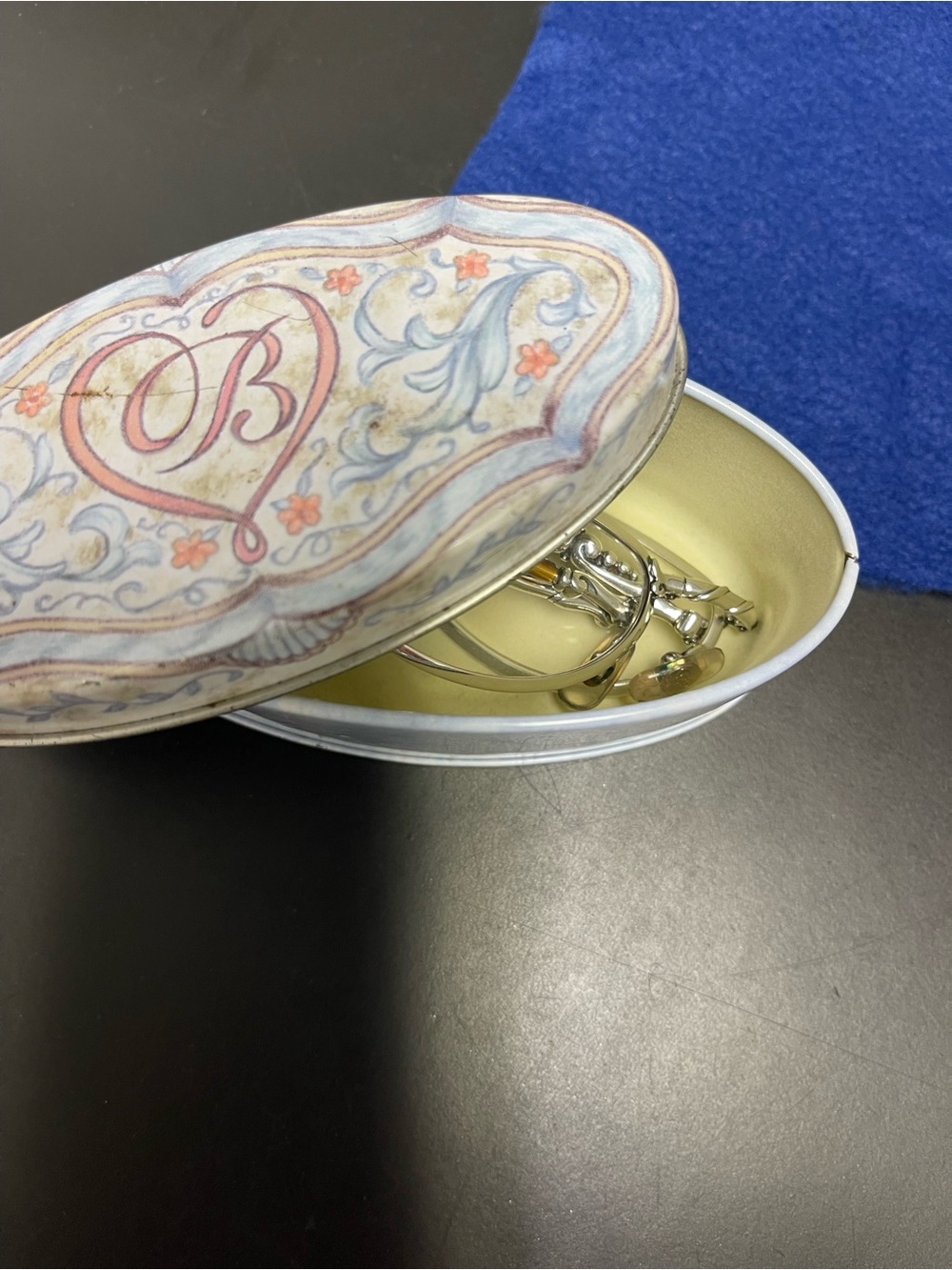 Brighton Silver Oval Reading Glasses - Picture 6 of 7